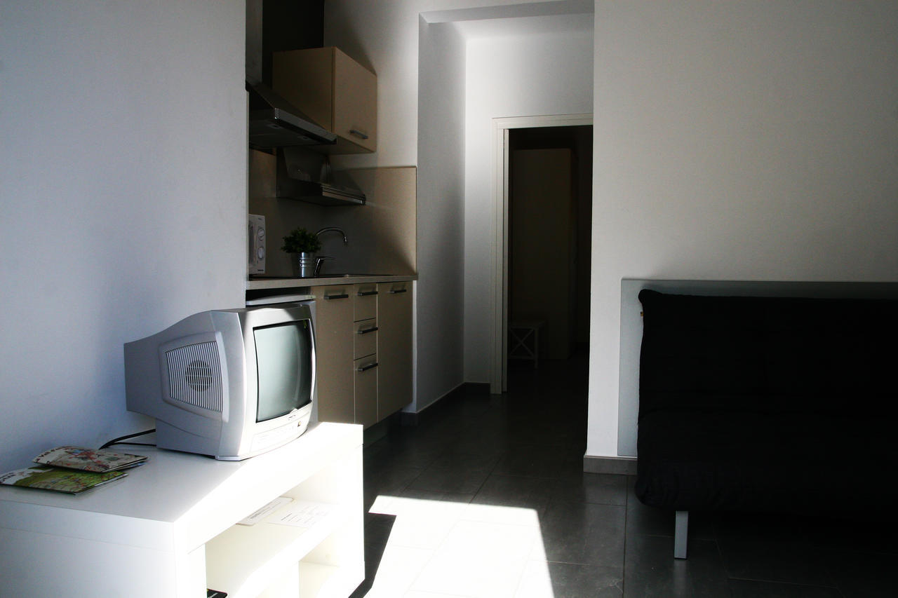 Aparthotel Carmelita à Sant Privat de Bas Chambre photo